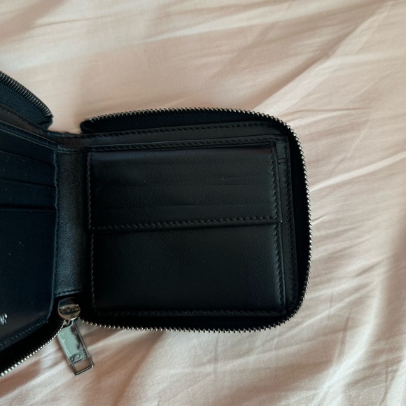 Dior Zipped Wallet - Picture 5 of 10